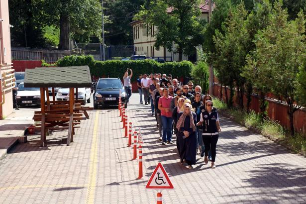 FETÖ operasyonunda 3 tutuklama Gündem Haberleri