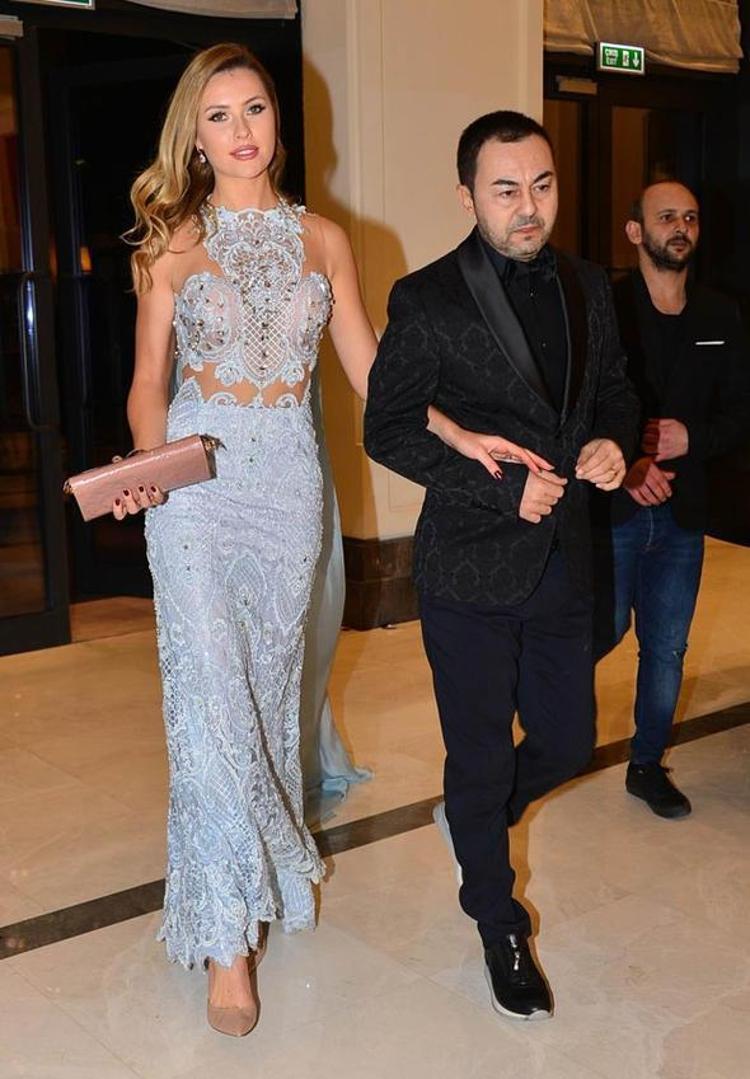 Serdar Ortaç ın eşi Chloe Loughnan dan kaza sonrası ilk paylaşım Son