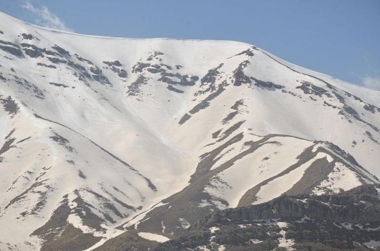 Şırnak ta zirvelerdeki kar erimeye başladı Sayfa 2