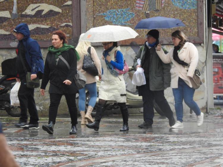 Meteoroloji son dakika duyurdu Günlerce sürecek yağmur başlıyor iller