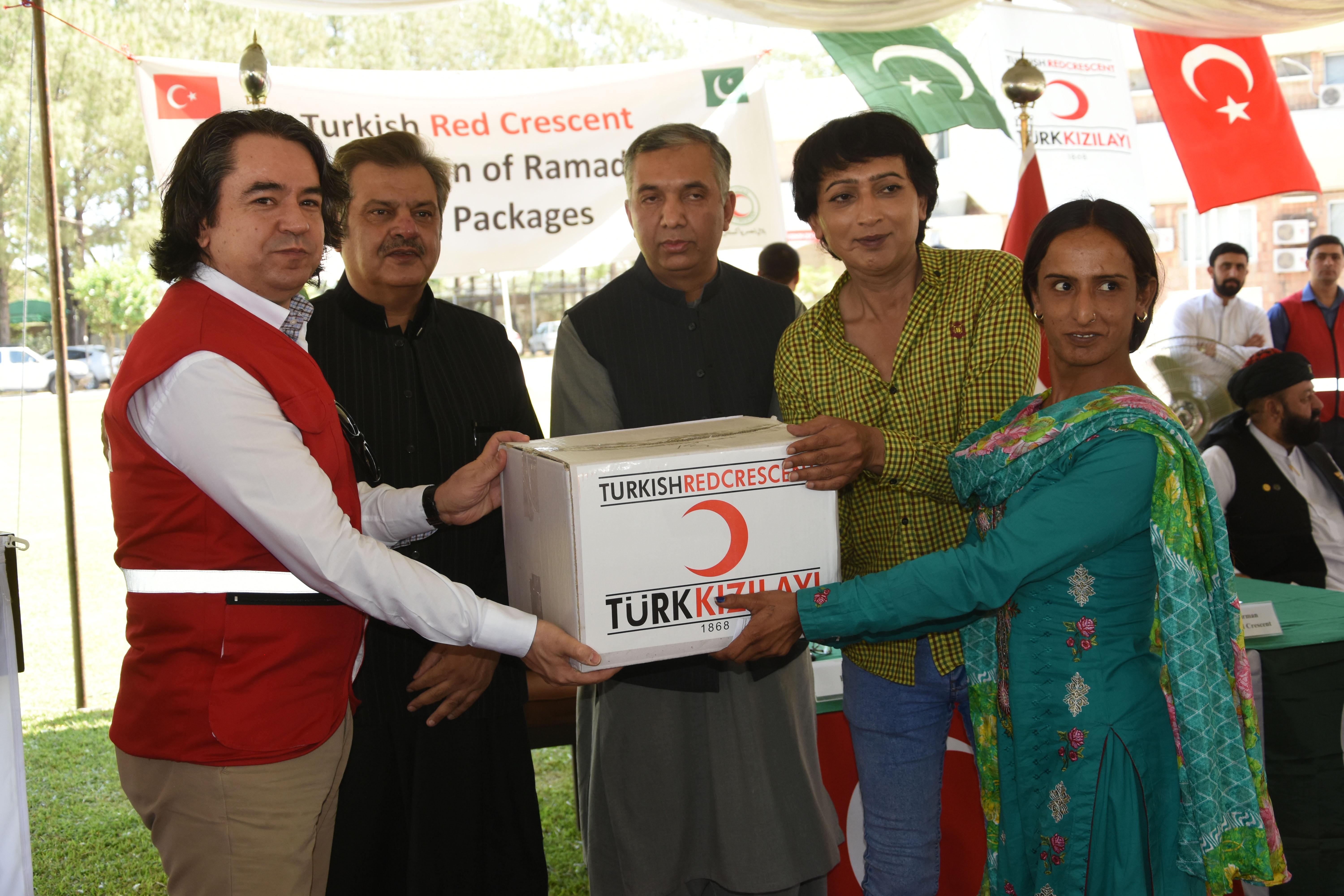 Kızılaydan Pakistanda ramazan yardımı