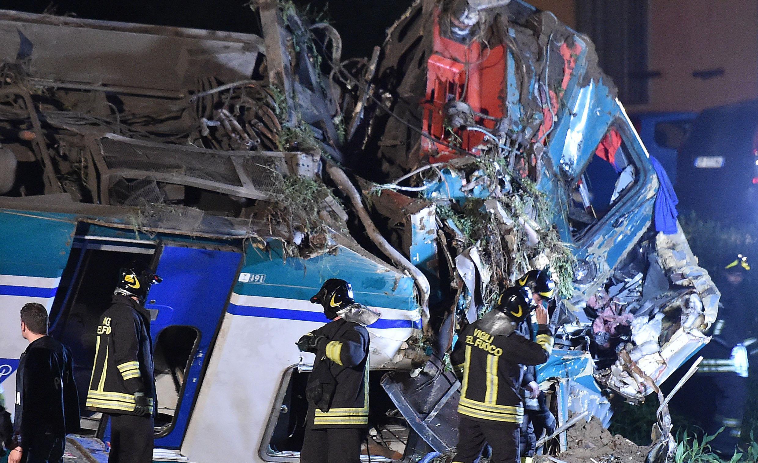 İtalya’da tren kazası: 2 ölü, 18 yaralı