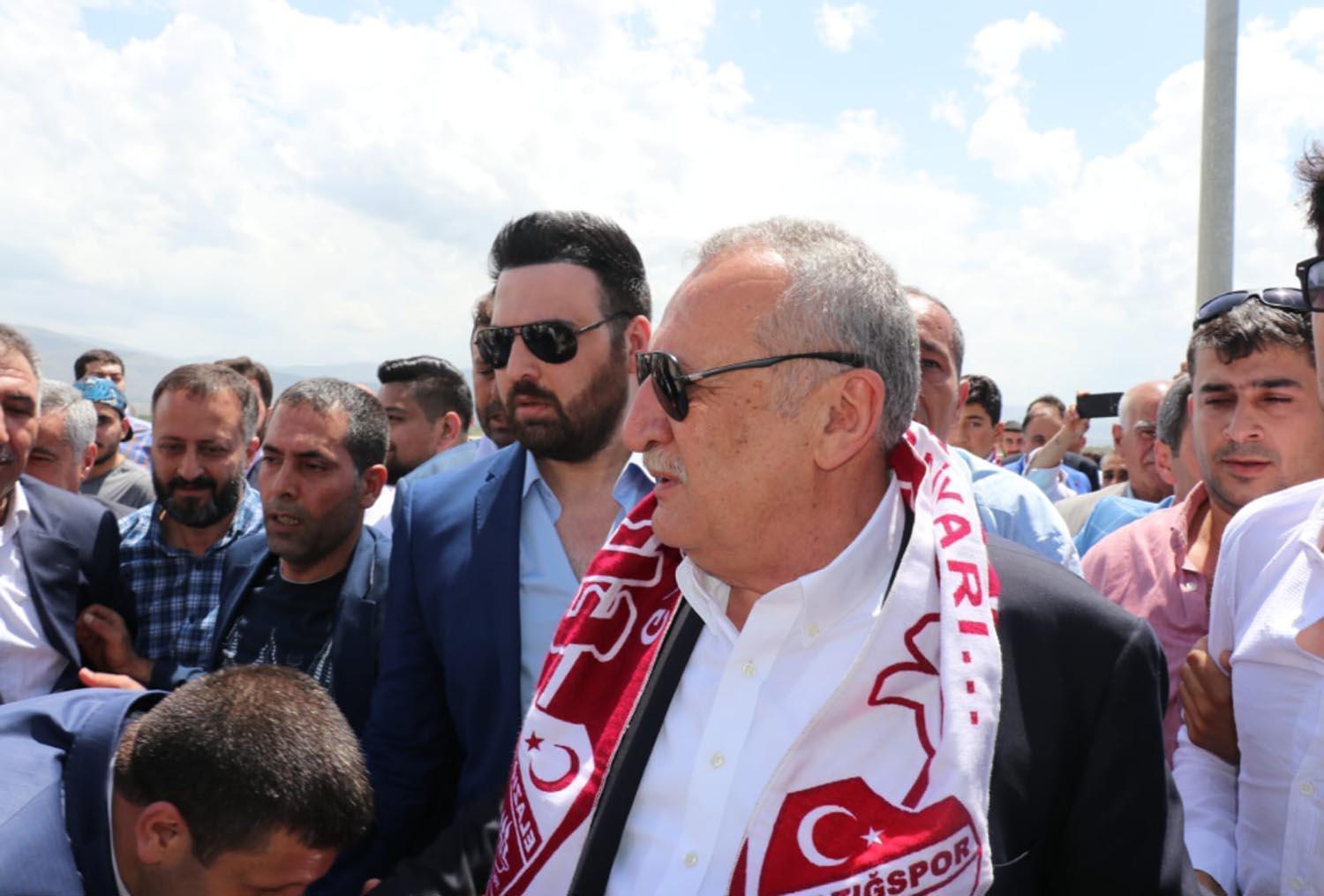 Mehmet Ağardan AK Partiden vekil adayı Zülfü Tolga Ağar’a destek ziyareti