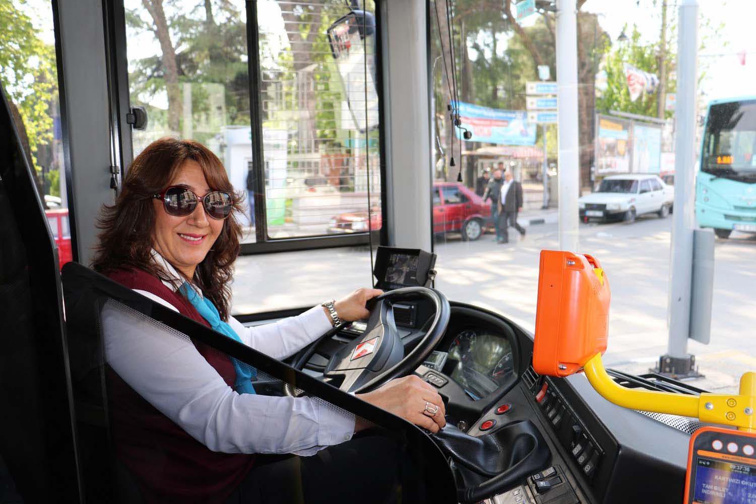 Manisada kadın otobüs şoförü hayat kurtardı