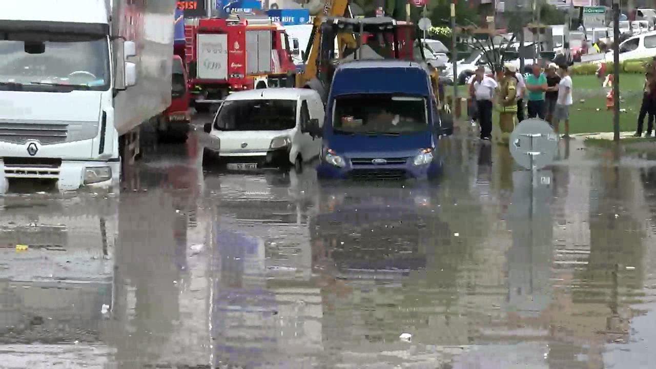 Meteoroloji uyarmıştı İstanbulda yağmur ve dolu yağışı başladı