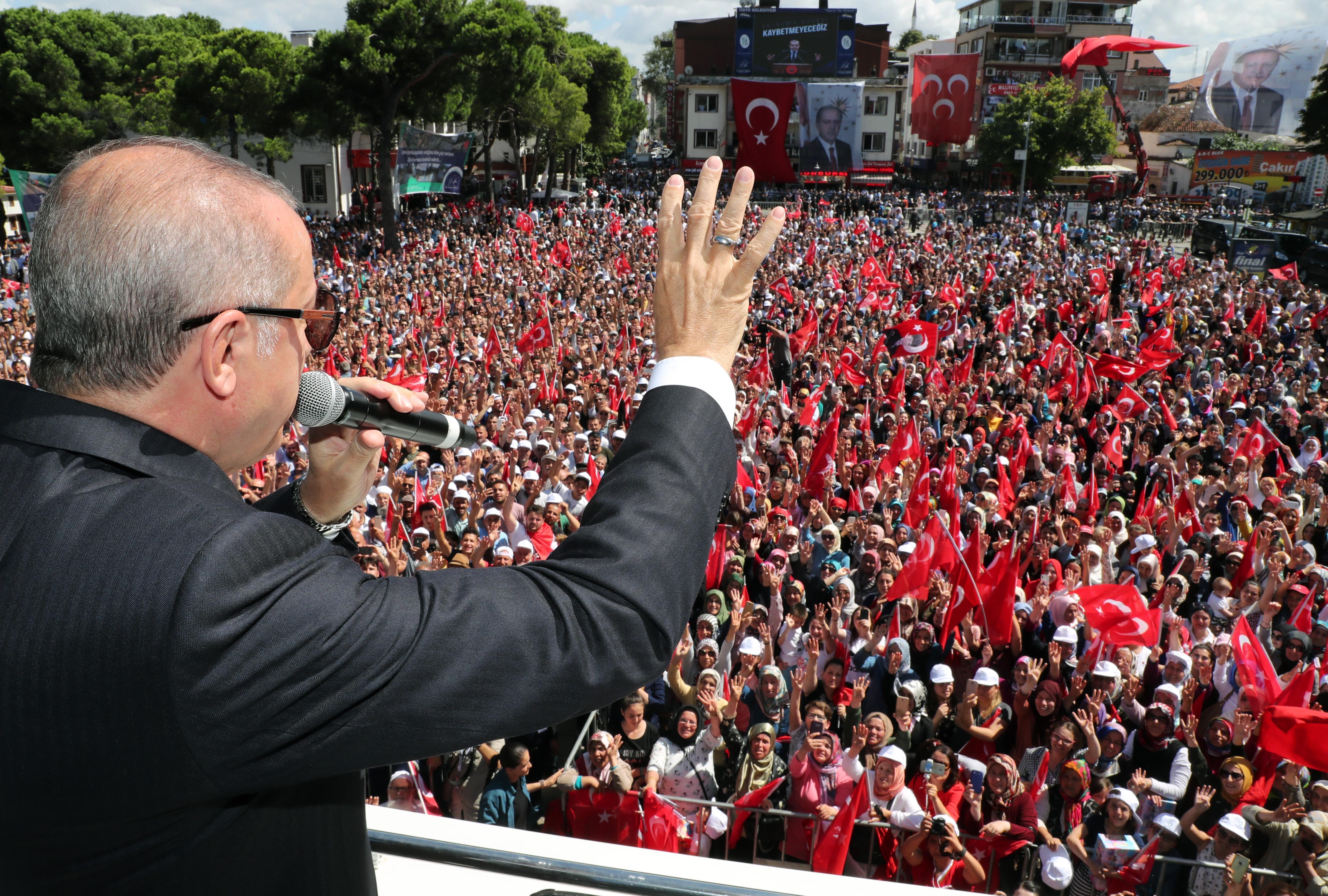 Erdoğandan ABDye: Stratejik ortağınızı bir papaza değişiyorsunuz