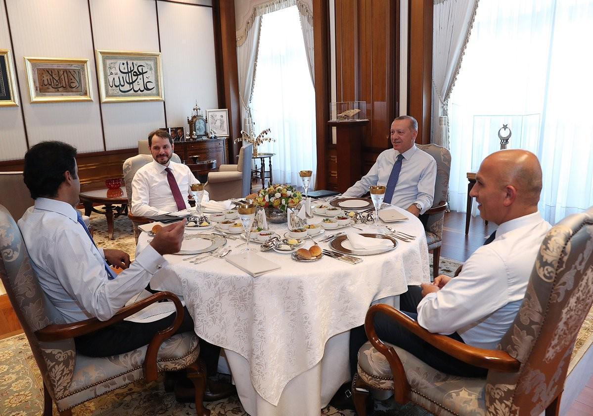 Bakan Albayrak: Bir kez daha Türkiye-Katar dostluğunu dünya gördü