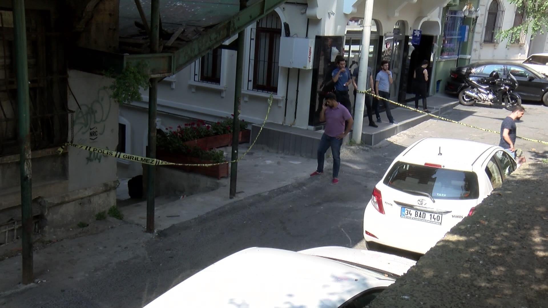 Son dakika İstanbuldaki Alman Konsolosluğu yakınında şüpheli valiz alarmı
