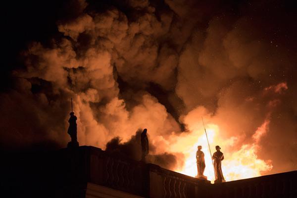 Brezilyada tarihi müzede yangın