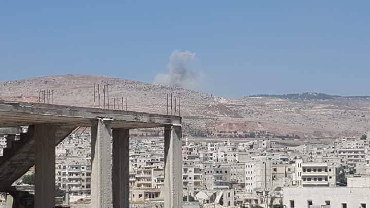 Son dakika Rus savaş uçakları İdlibi vurdu