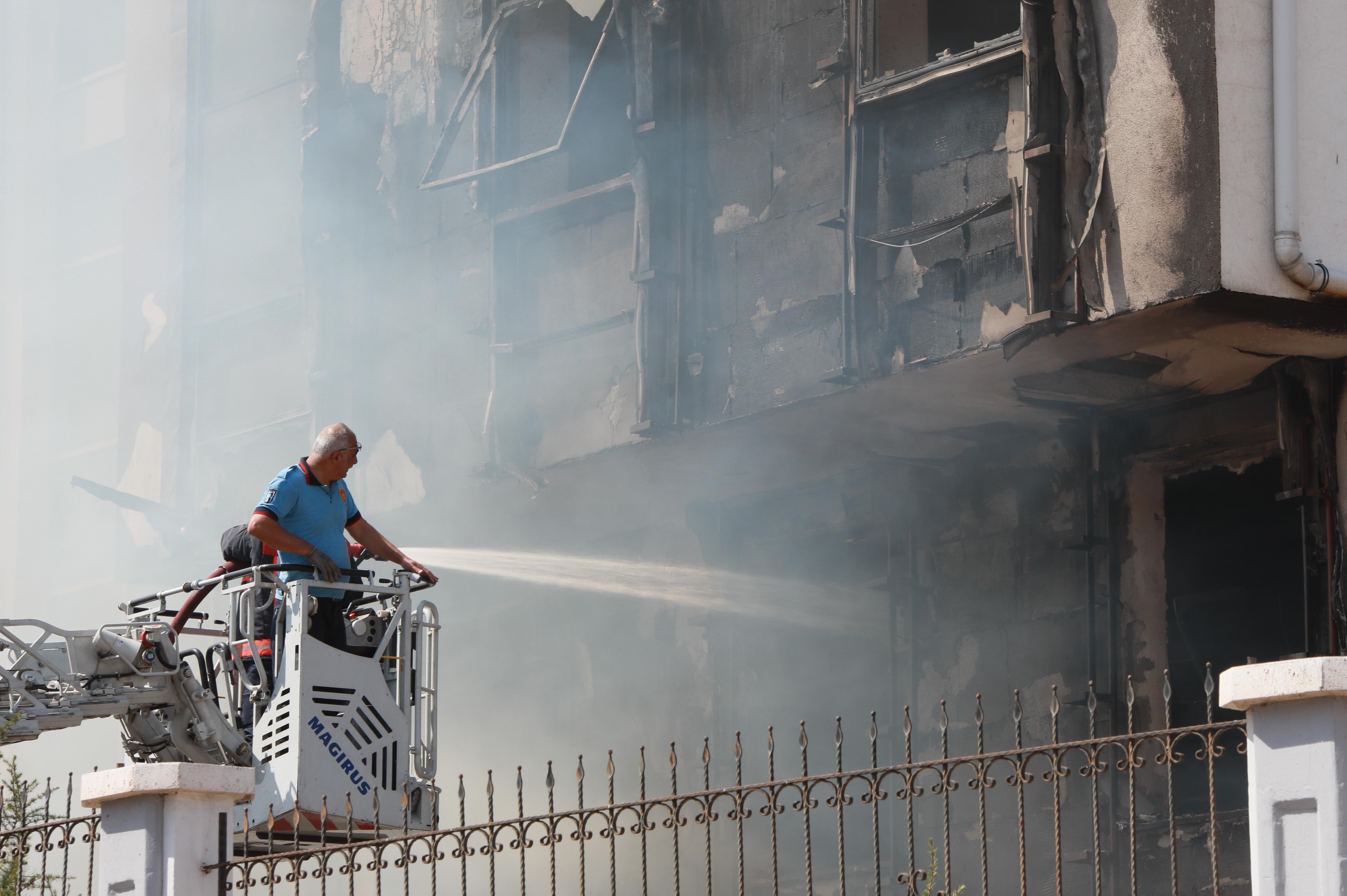 Son dakika Ankarada kapatılan FETÖ yurdunda yangın