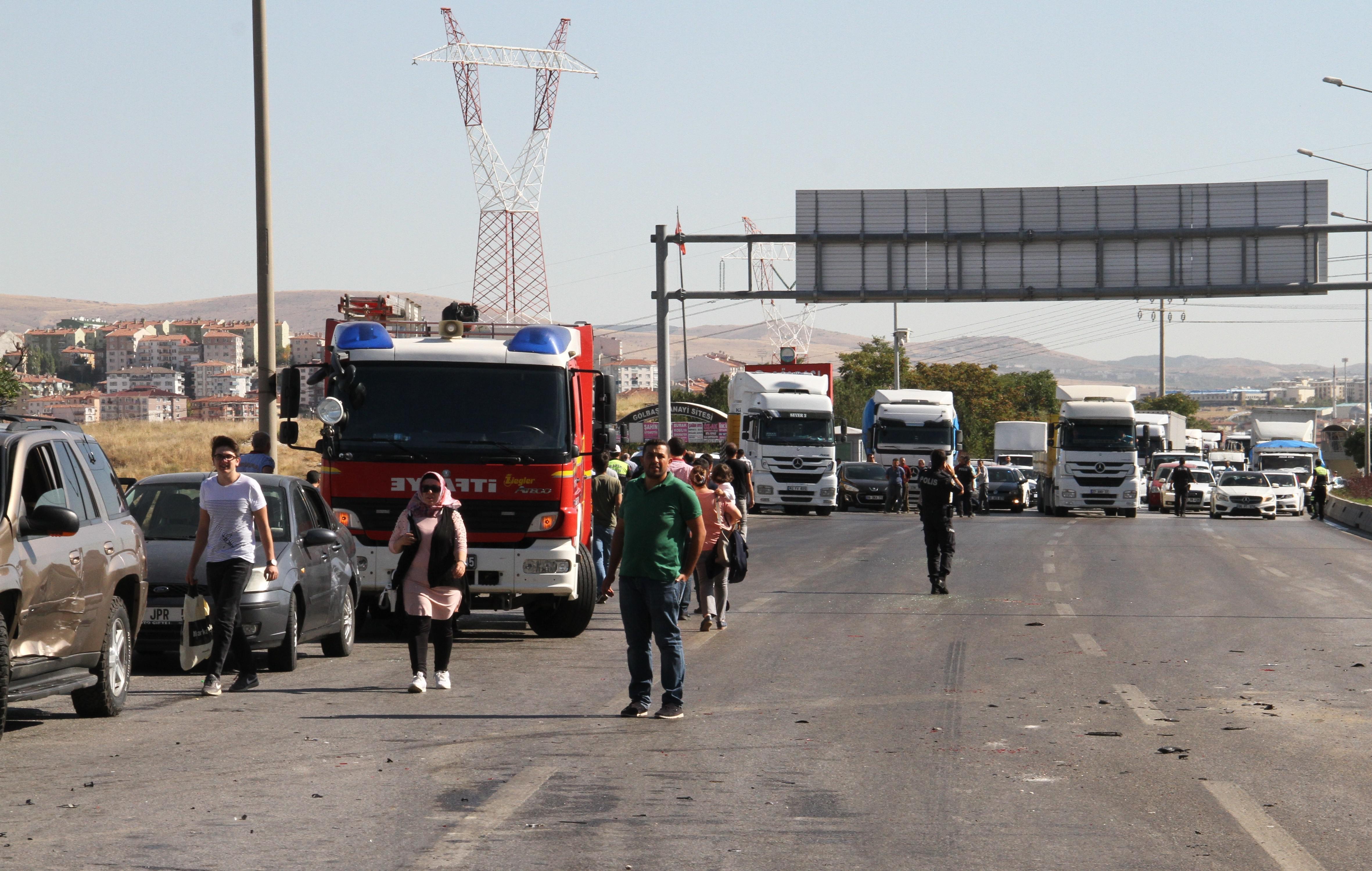 Ankara’da zincirleme trafik kazası: 17 araç birbirine girdi