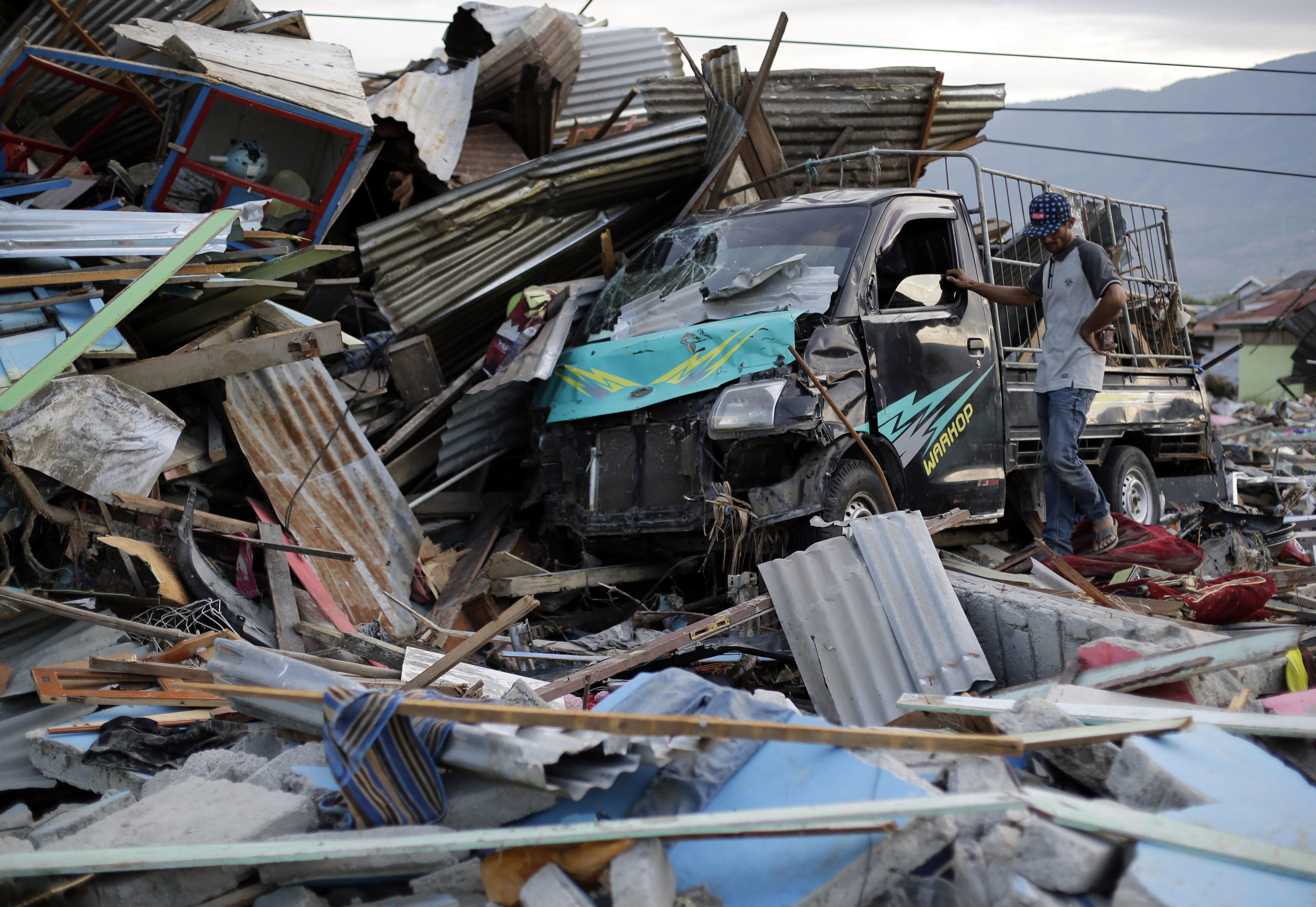 Travma yaşayan depremzedeler evlerine geri dönmek istemiyor