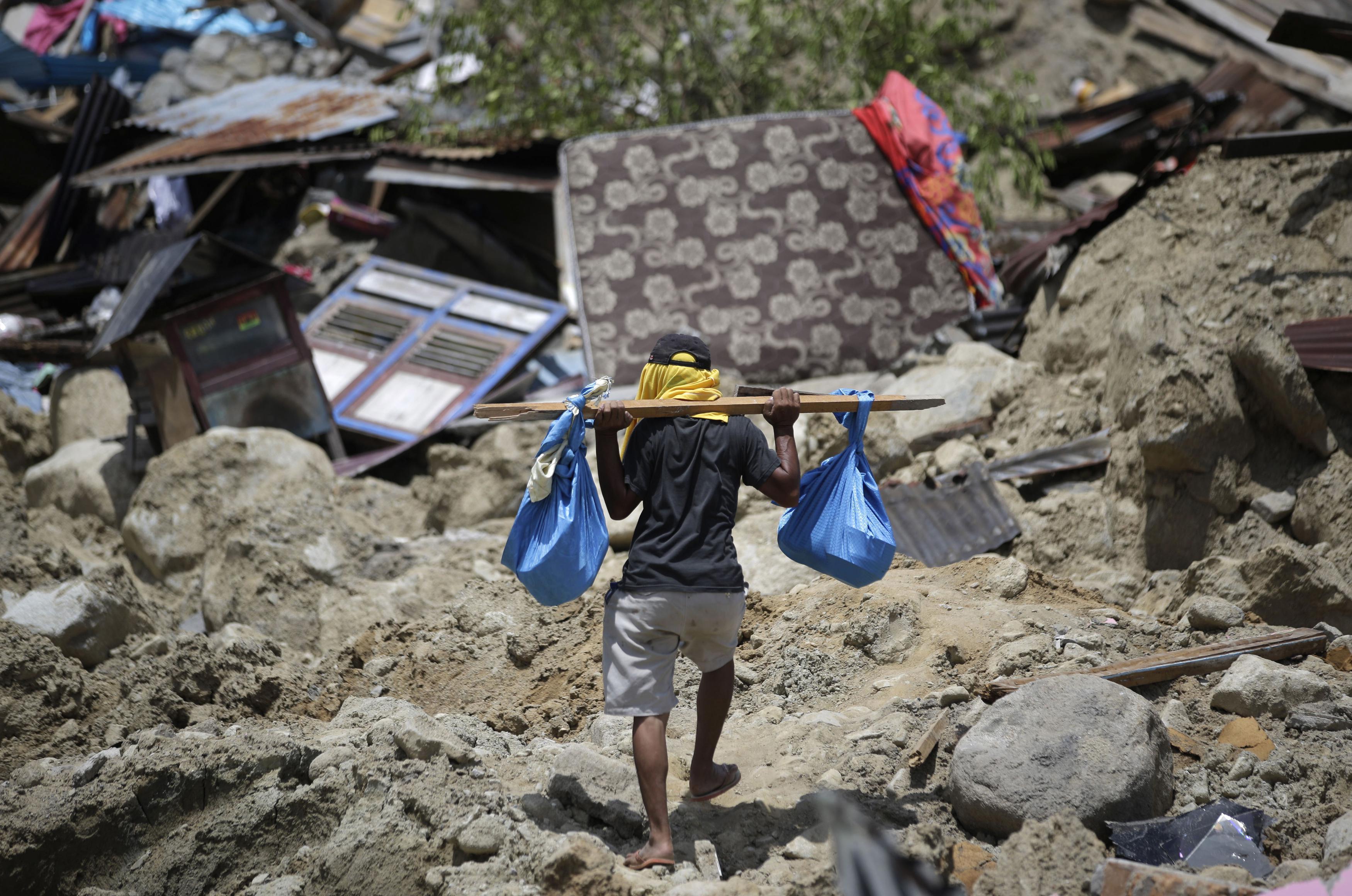 Endonezyadaki depremde ölü sayısı artıyor