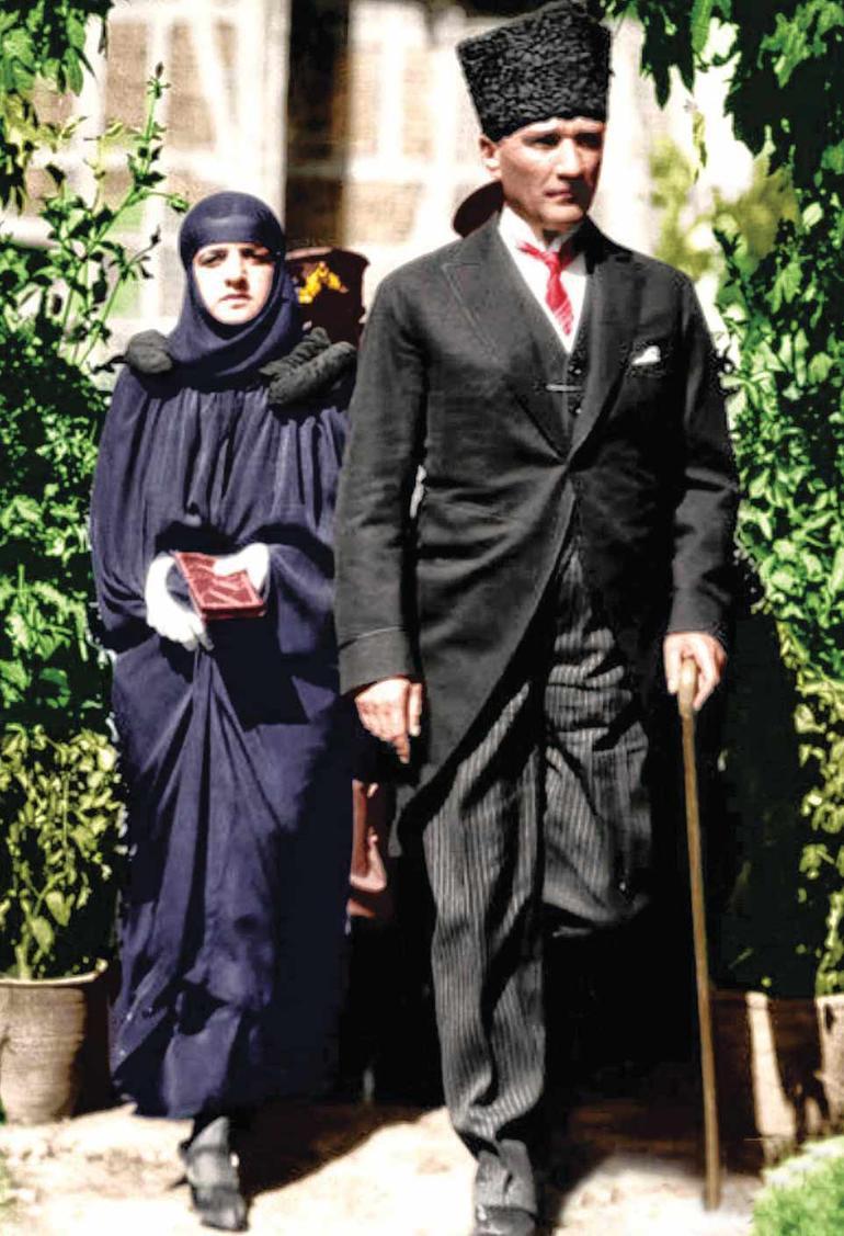 Atatürk’ün Latife Hanım’a taktığı nikâh yüzüğü ilk kez ortaya çıktı
