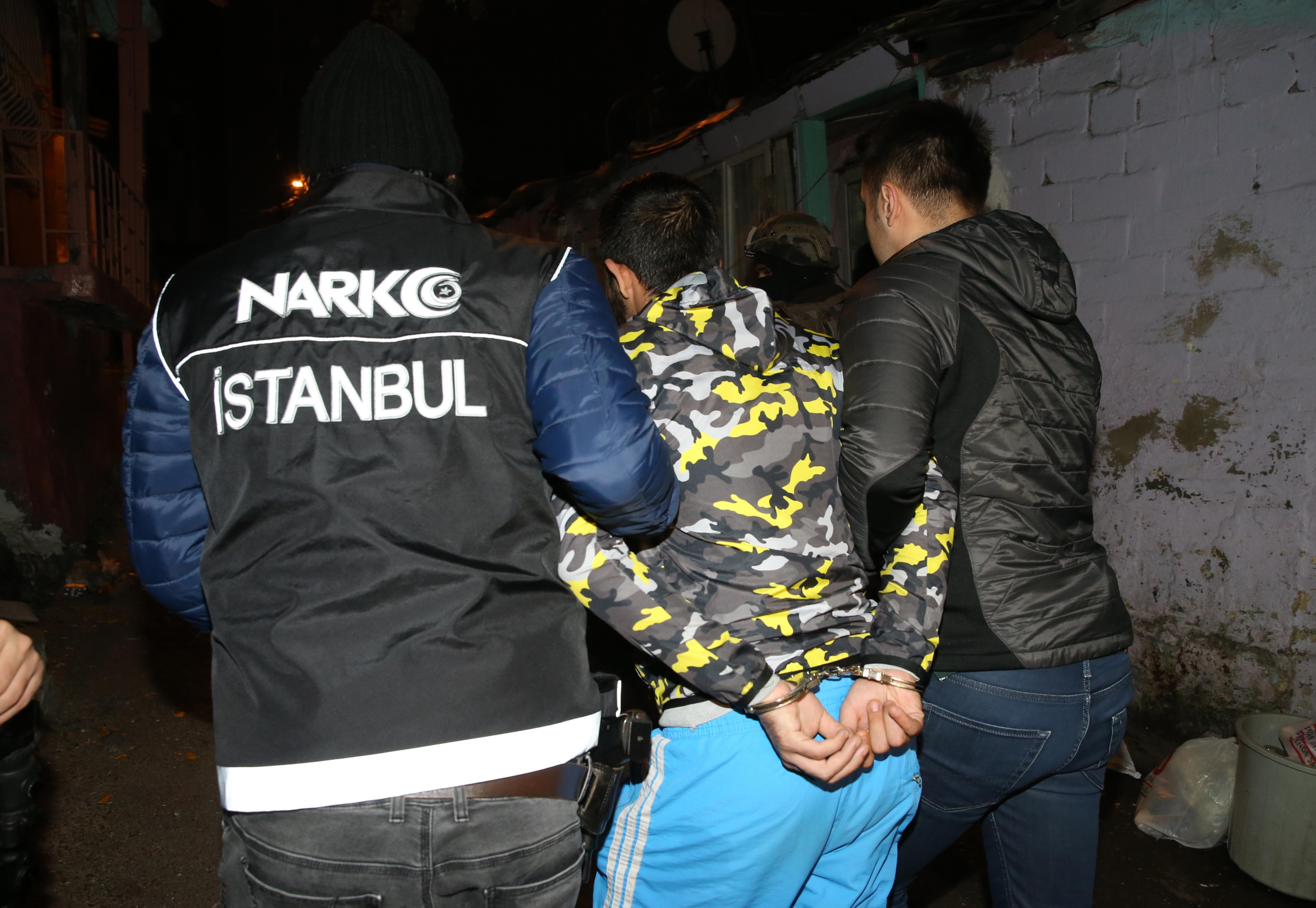 İstanbulda uyuşturucu operasyonu: 40 kişi gözaltında
