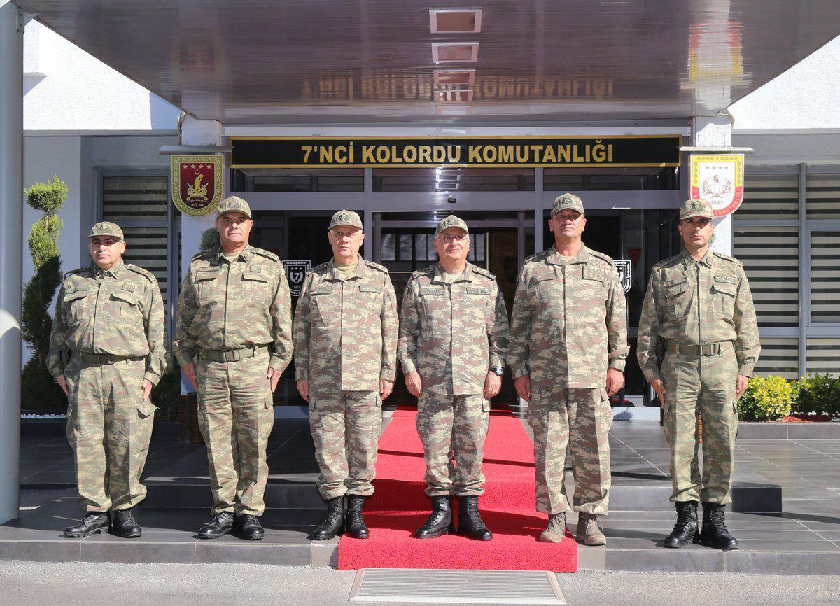 Komutanlar Diyarbakırda incelemede bulundu