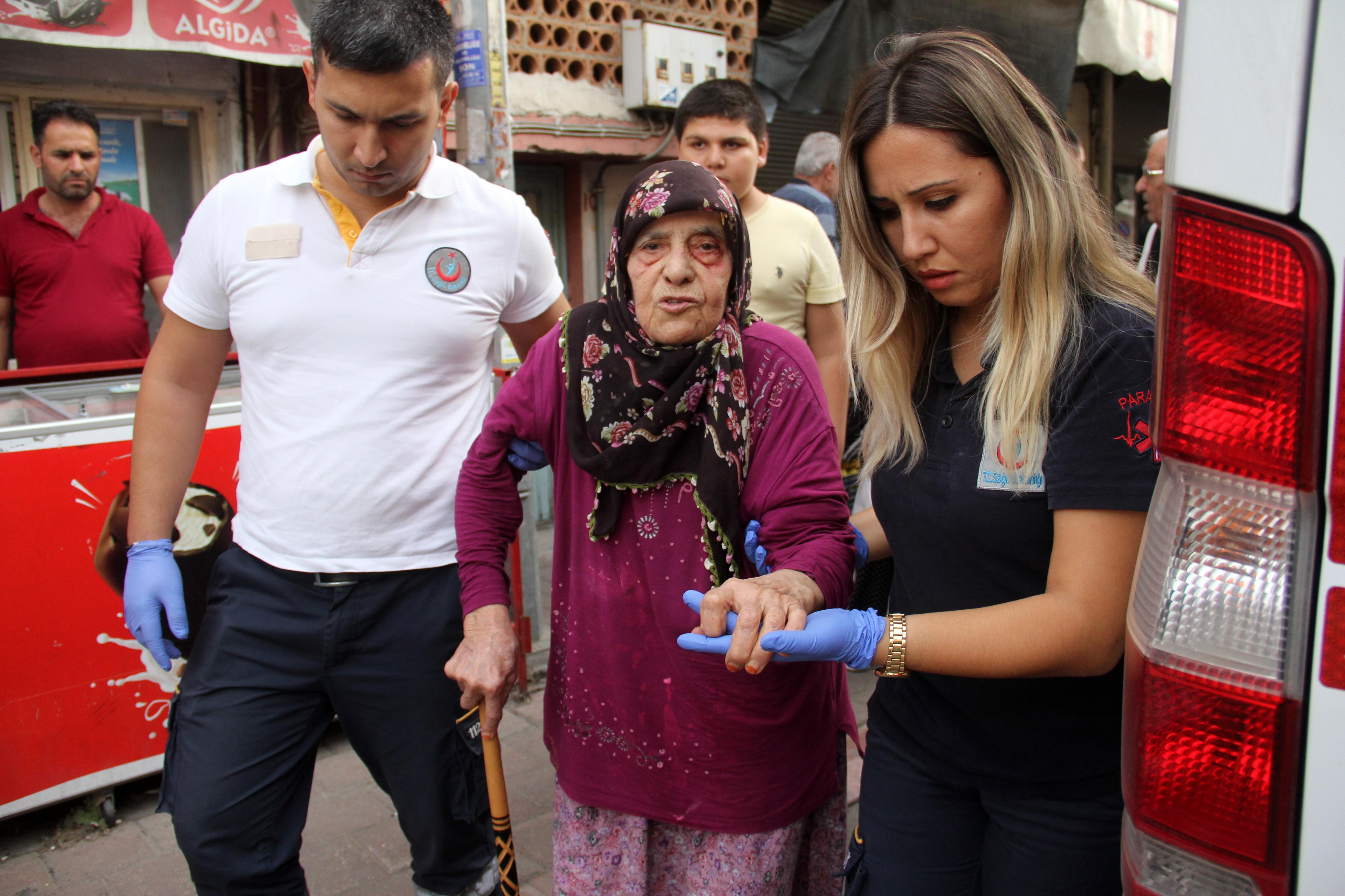 Murat Göğebakanın kuzeni, annesini dövdü