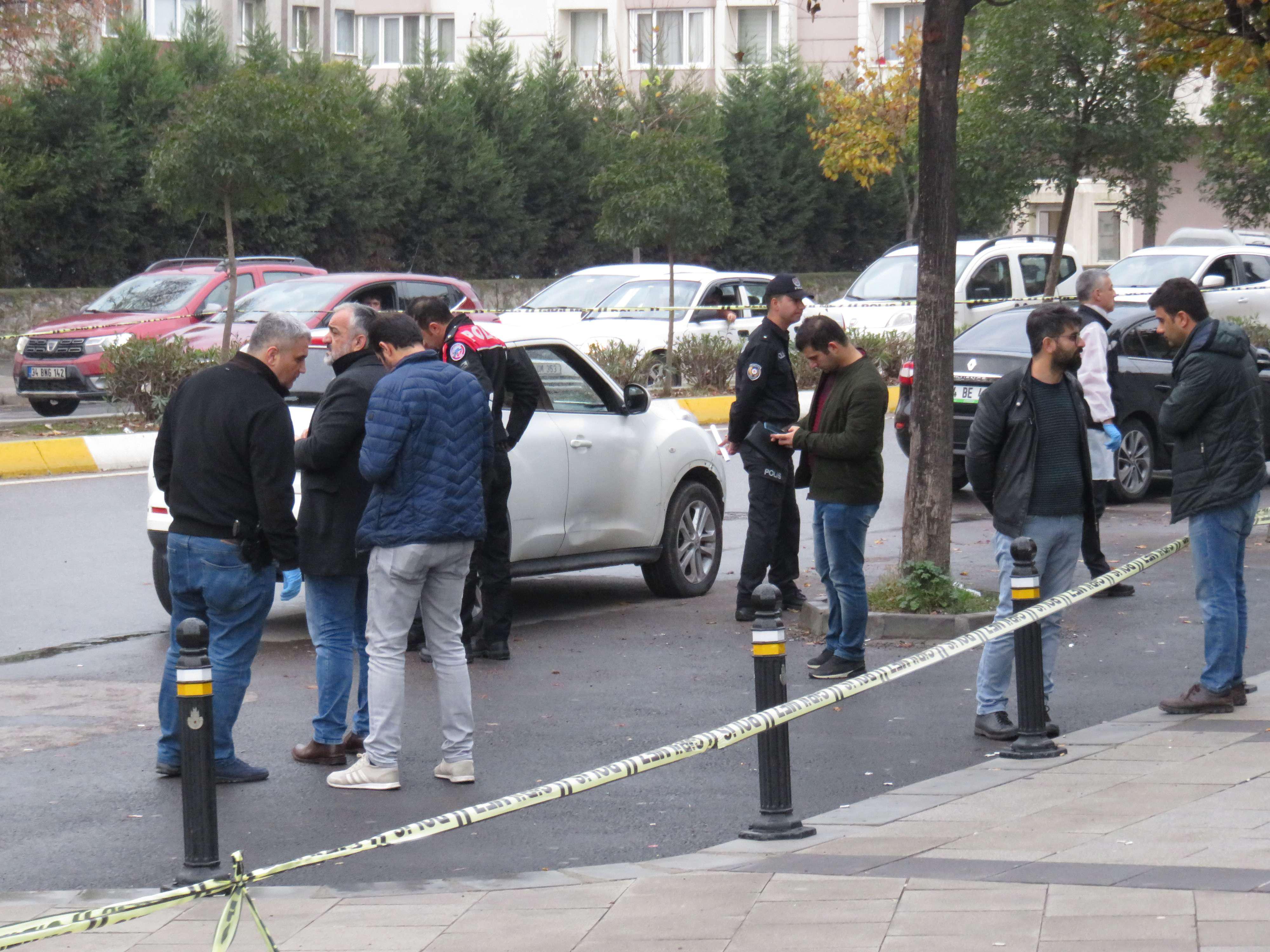 Son dakika: İstanbul Tuzlada otomobil içerisinde bir erkek cesedi bulundu
