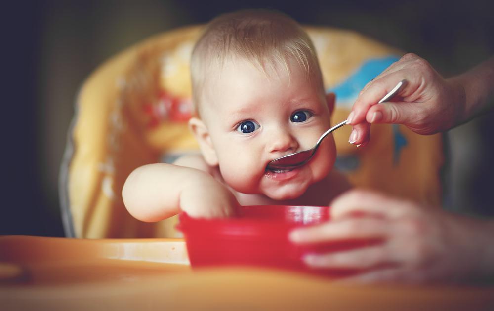 Ek gıdaya geçen bebekler için beslenme önerileri