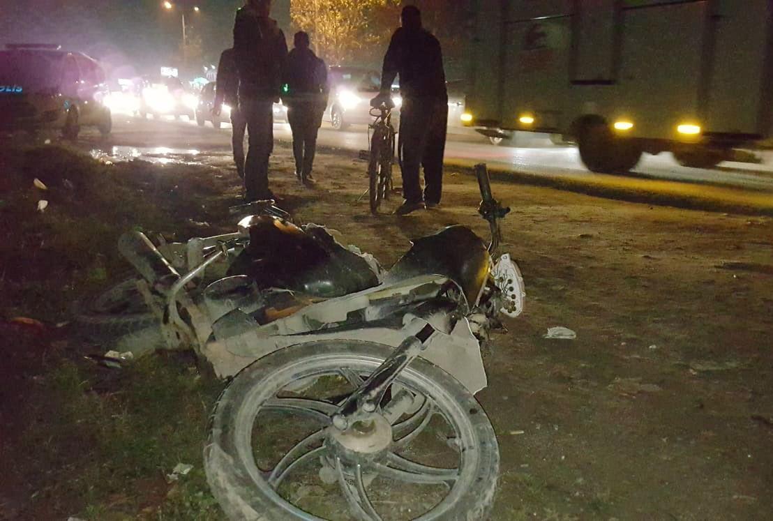 Düzce’de motosiklet yayaların arasına daldı: 1 ölü, 3 yaralı