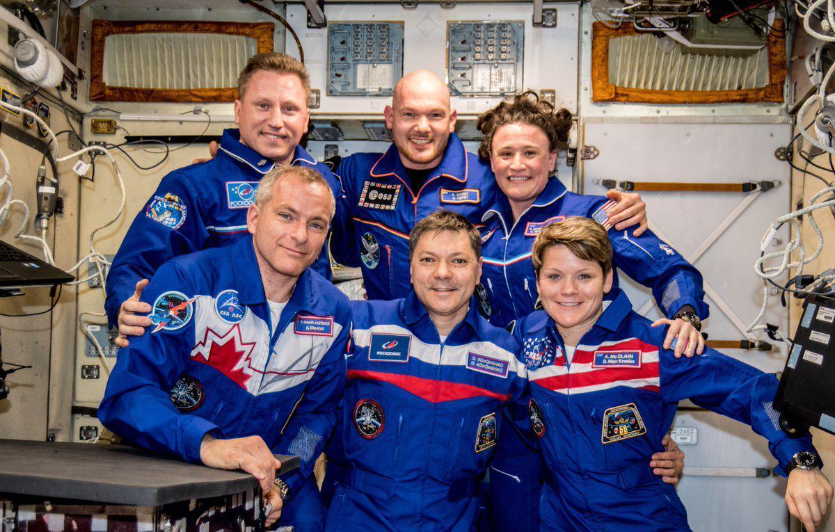 3 astronotu taşıyan mekik Uluslararası Uzay İstasyonu’na ulaştı