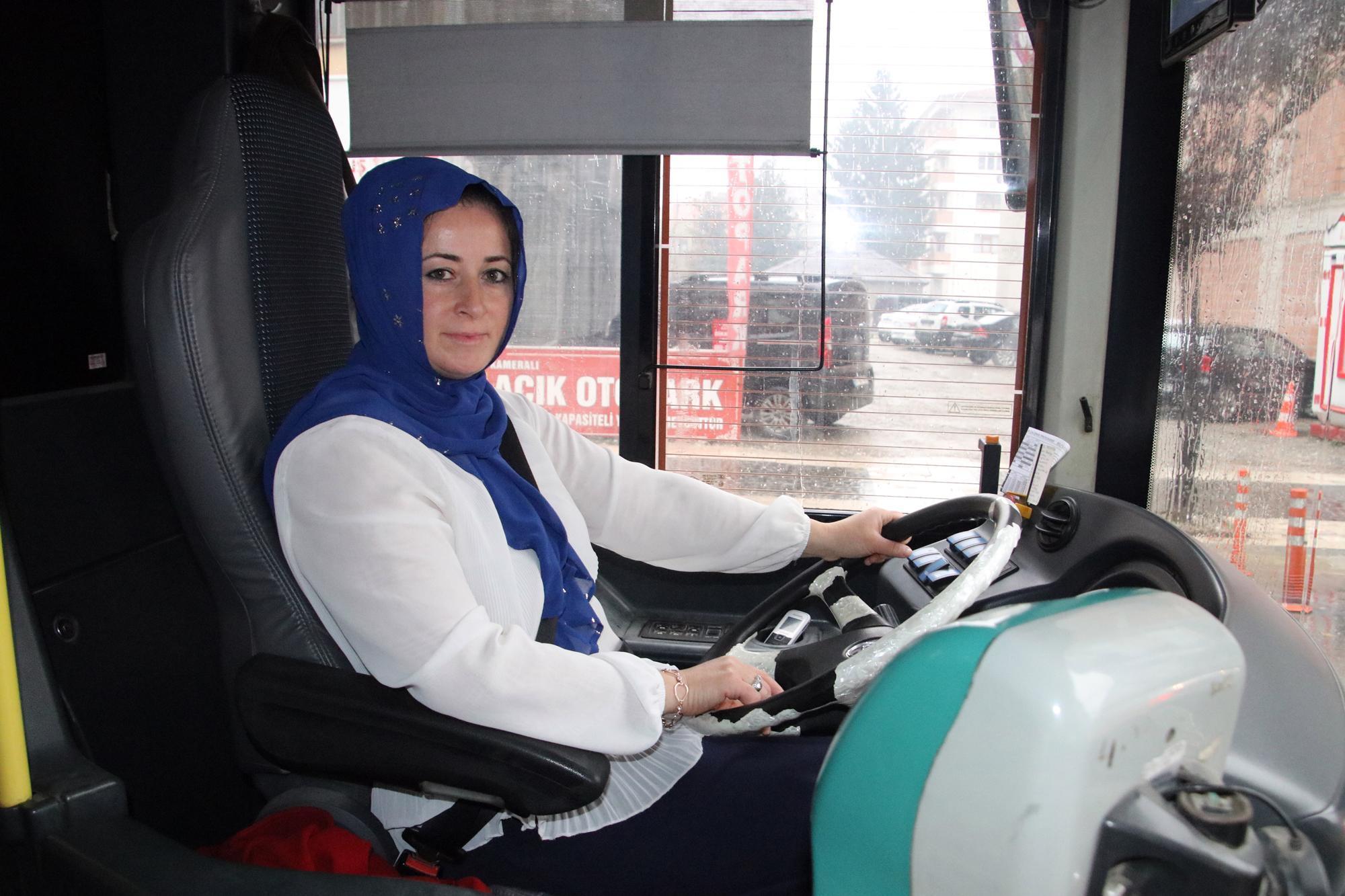 Karı-koca otobüs şoförü