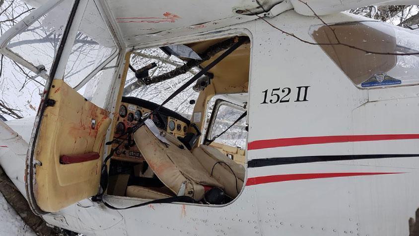 Kocaelide eğitim uçağı düştü: 1 pilot yaralı