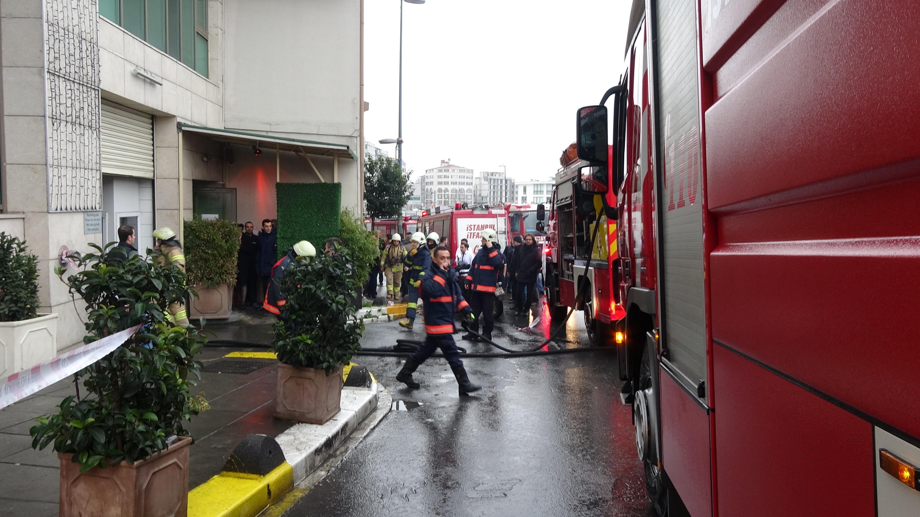 Son dakika Taksimde otel yangını...