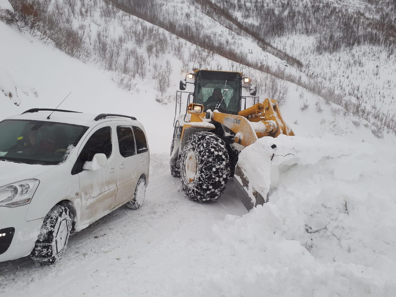 Siirt’te 60 köy yolu ulaşıma kapandı