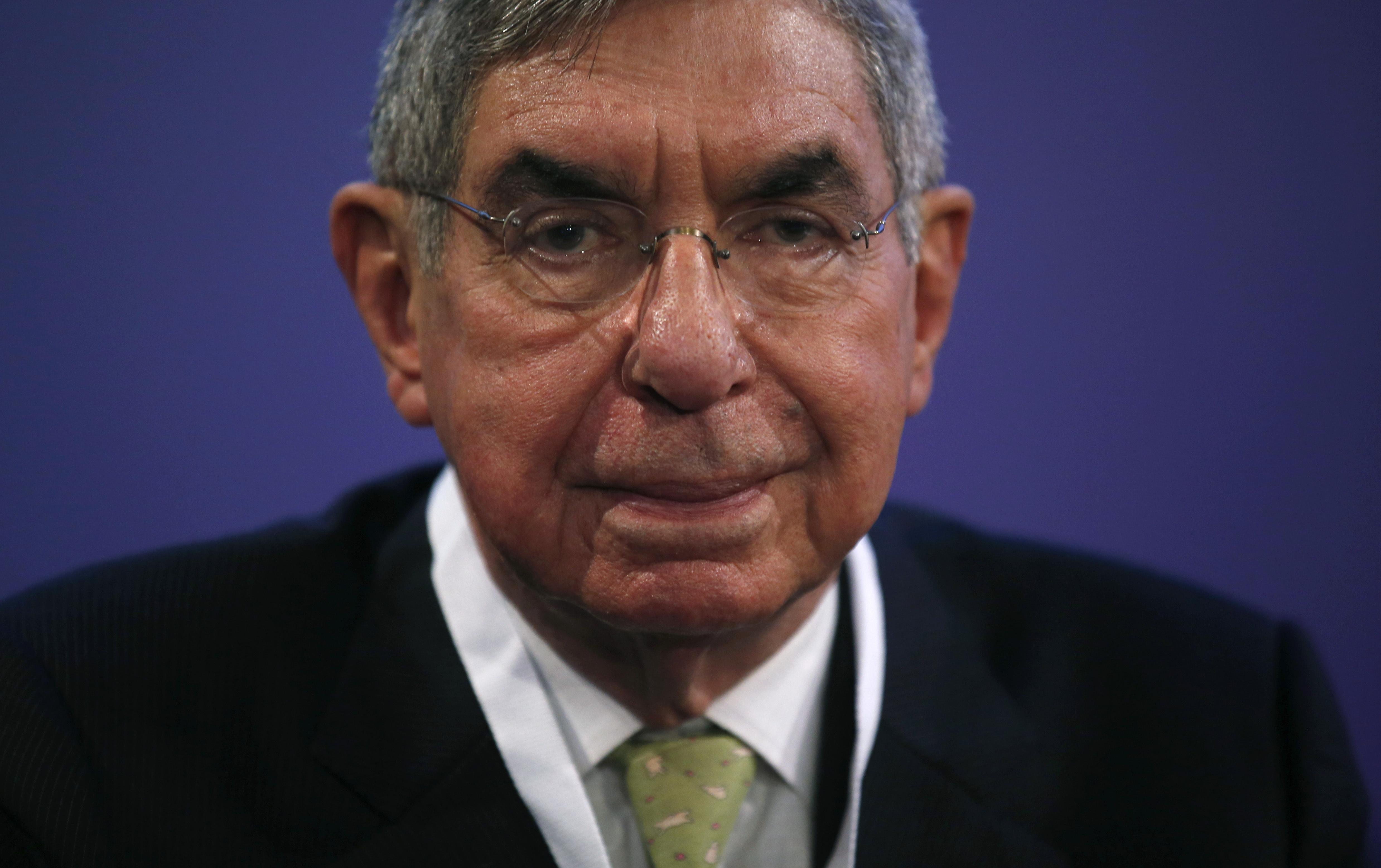 Nobel Barış Ödülü sahibi Oscar Ariasa tecavüz suçlaması