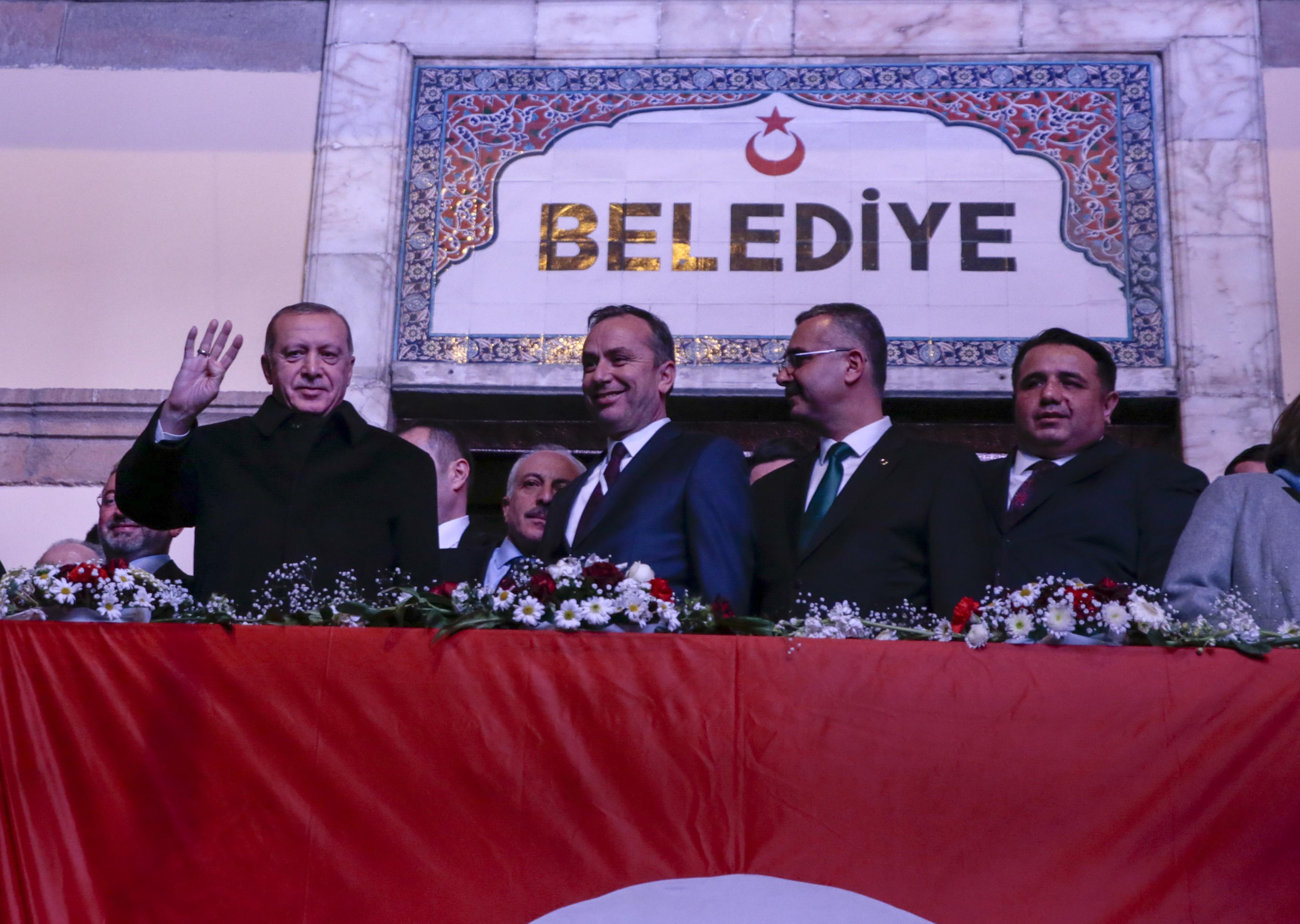 Cumhurbaşkanı Erdoğan Çorum Belediyesini ziyaret etti