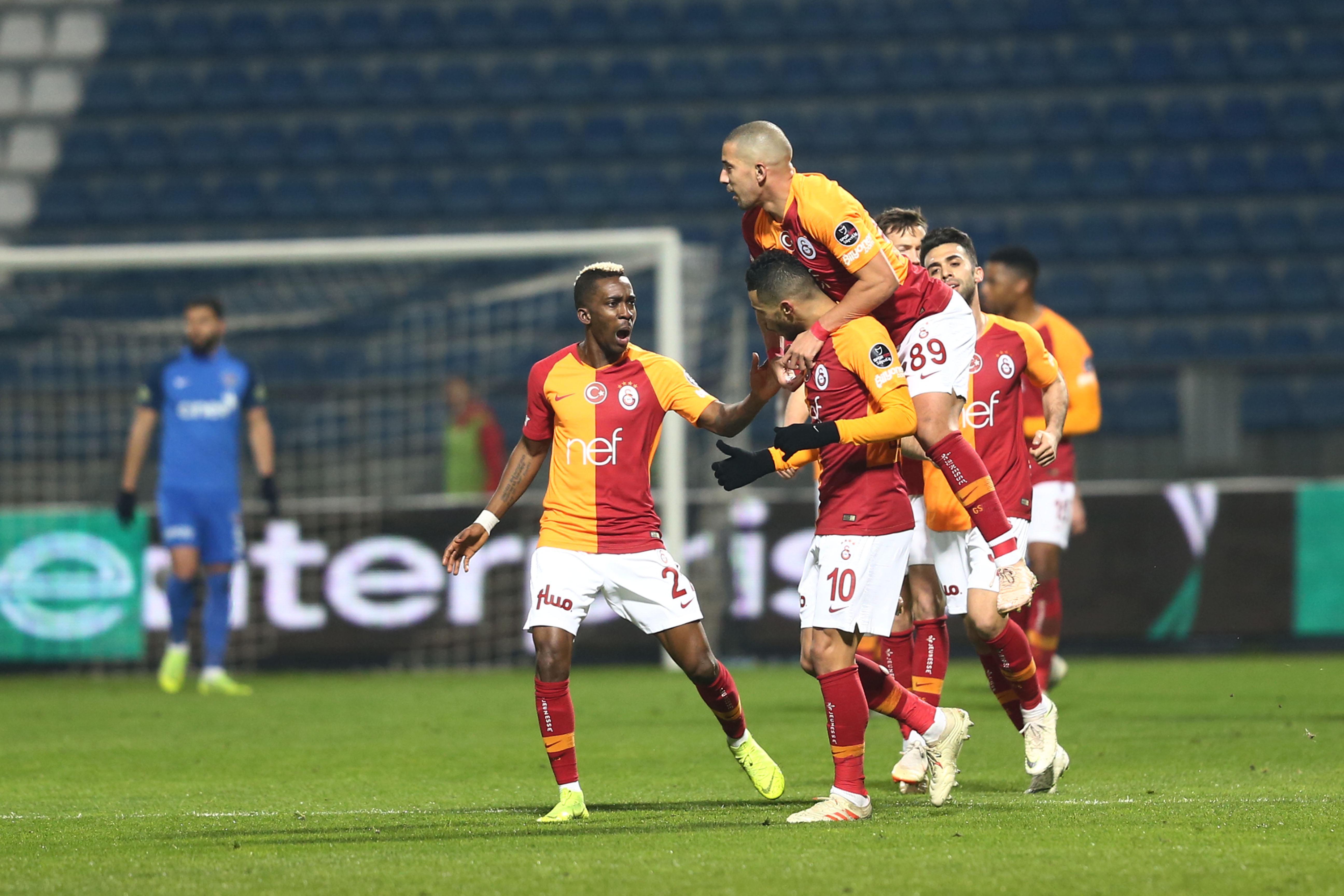 Galatasaray, Kasımpaşayı farklı yendi
