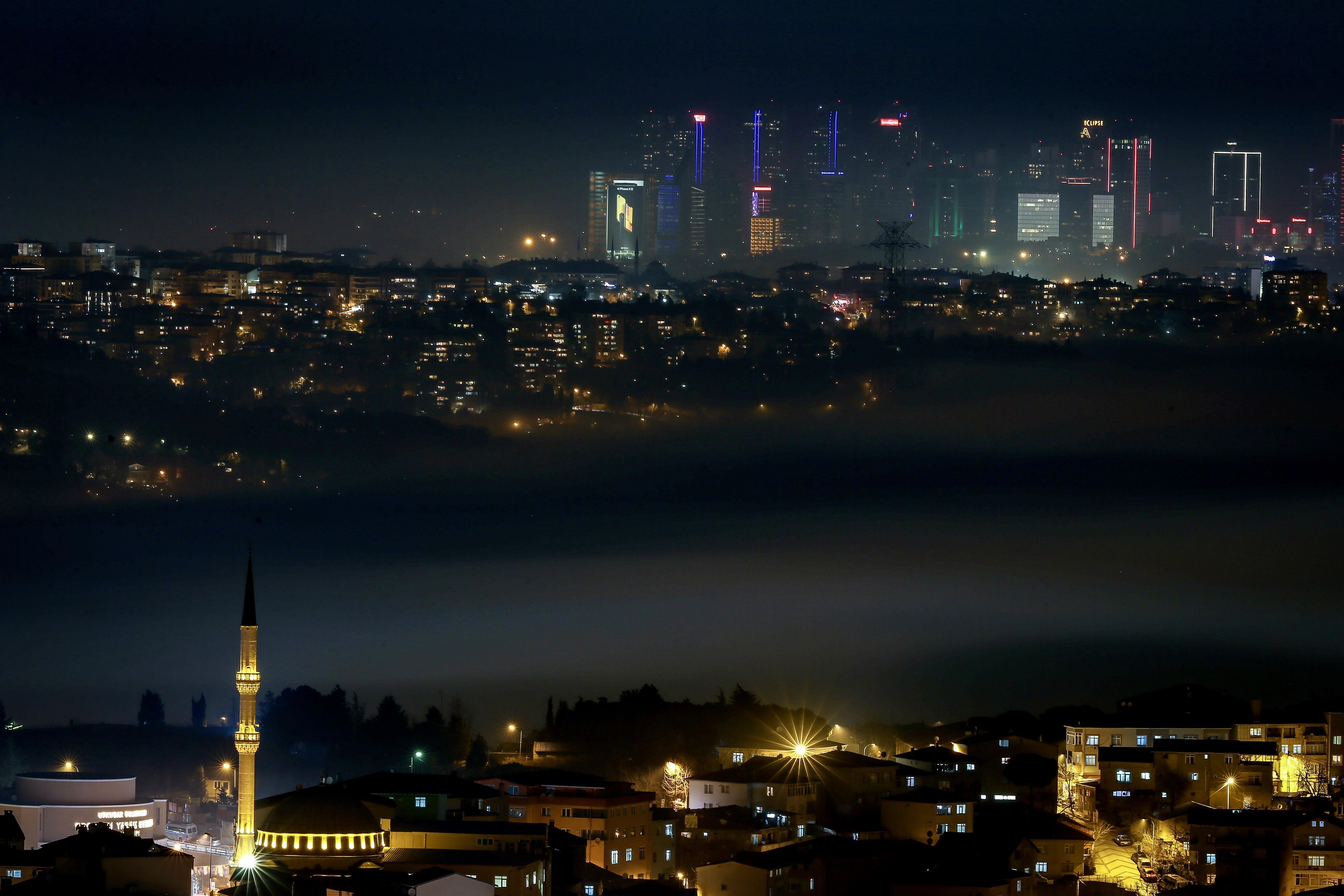 İstanbul’da yoğun sis etkili oldu