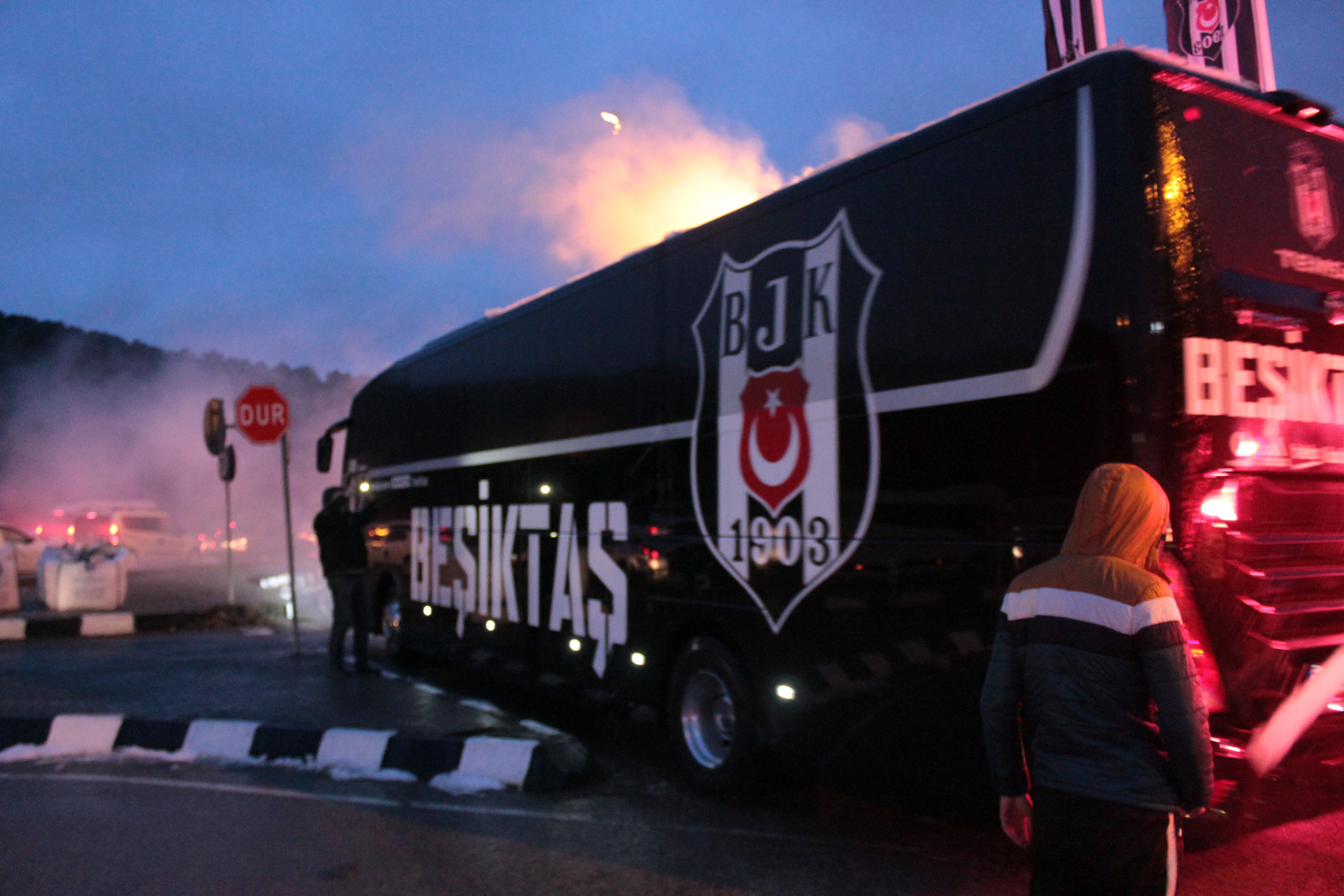 Beşiktaş stada ulaştı