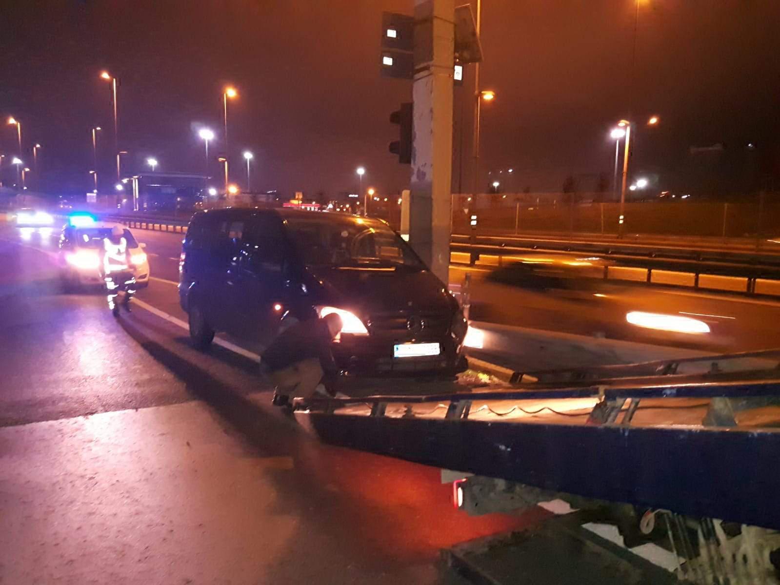 İstanbulda alkollü Uber sürücüsü kaza yaptı: 1 yaralı
