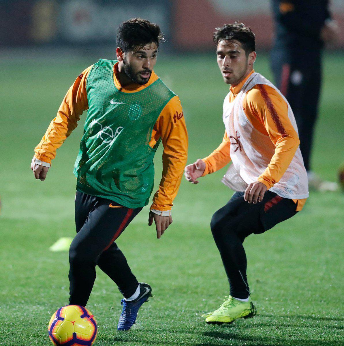 Galatasaray 11 eksikle çalıştı