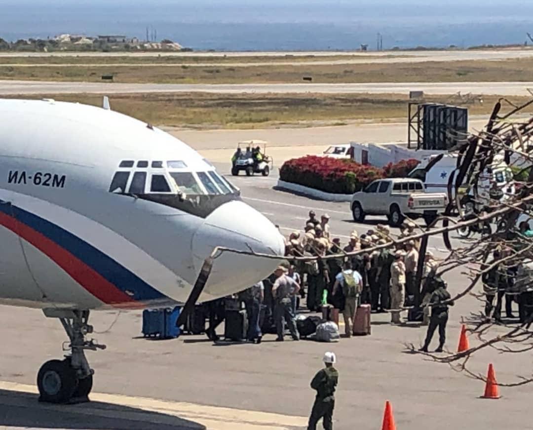 Rusyanın Venezuelaya asker ve tıbbi malzeme gönderdiği iddiası