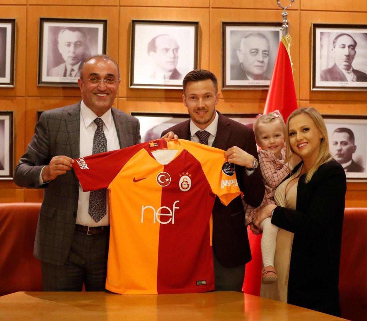 Galatasaray, Linnesin sözleşmesini uzattı