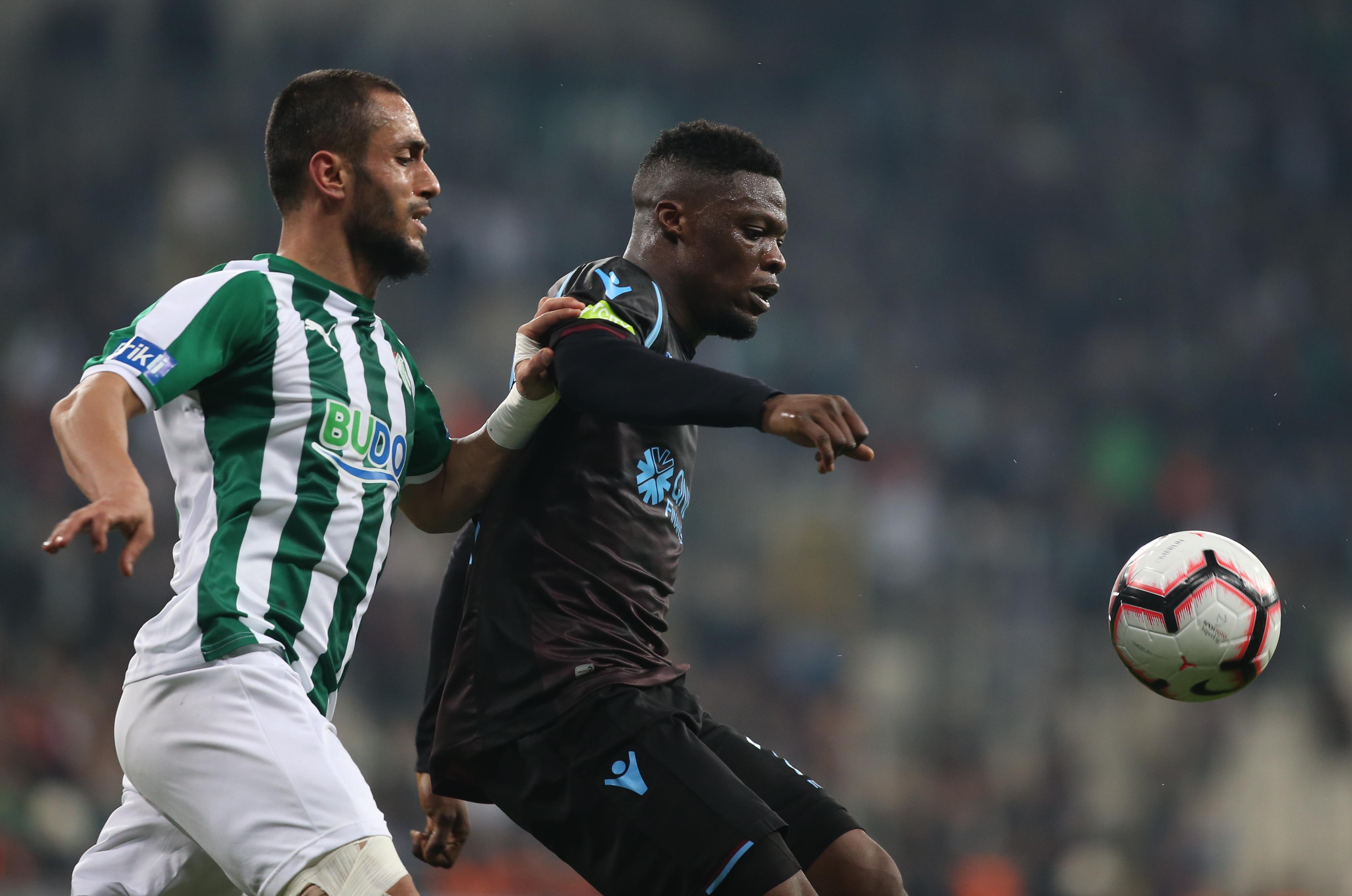 Trabzonspor Bursasporu deplasmanda devirdi
