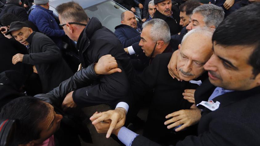 Ankaradaki şehit cenazesinde Kılıçdaroğluna saldırı