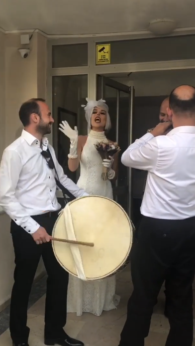 İpek Tanrıyar ve Murat Evler evlendi