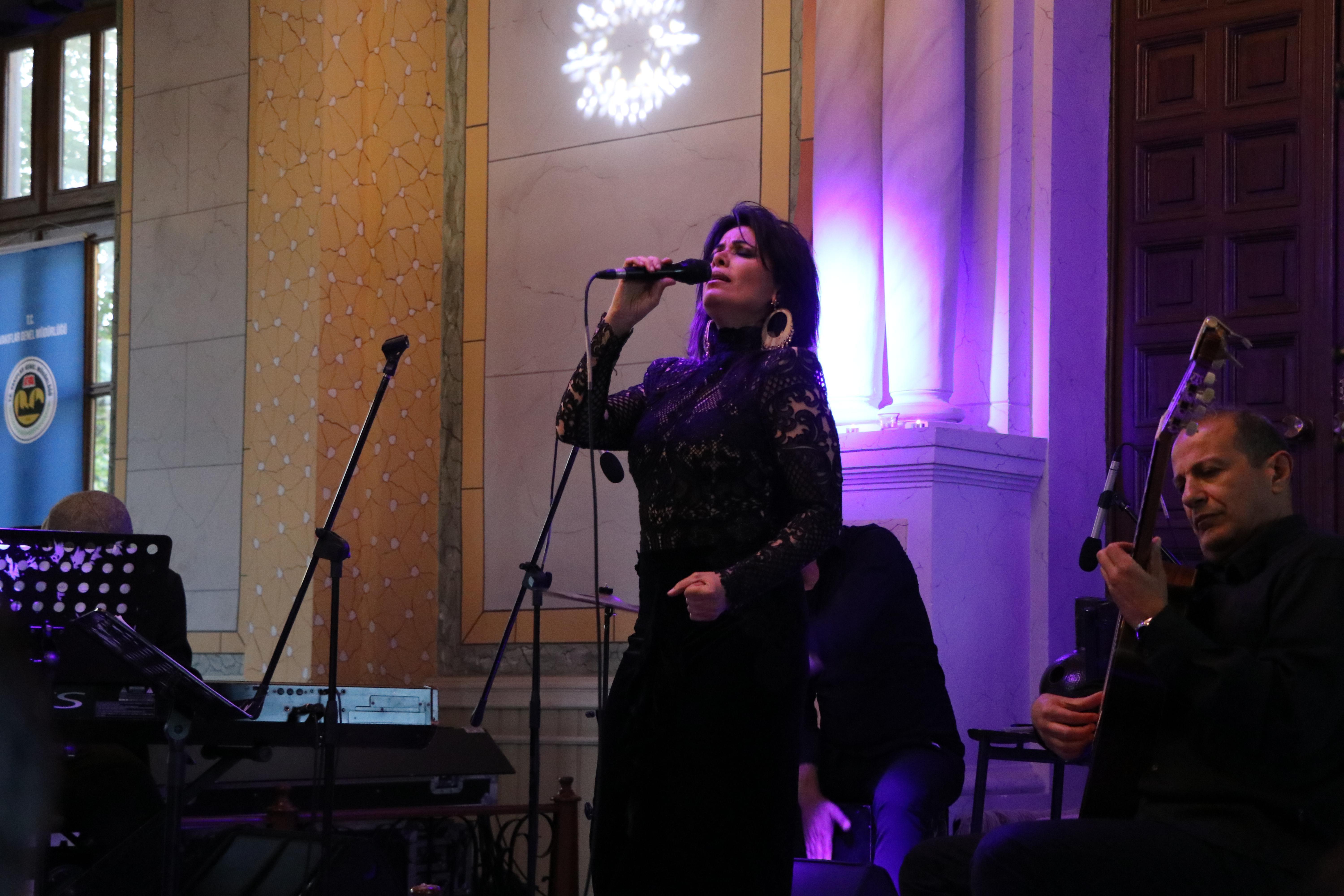 Yasmin Levy Edirne Büyük Sinagog’da konser verdi