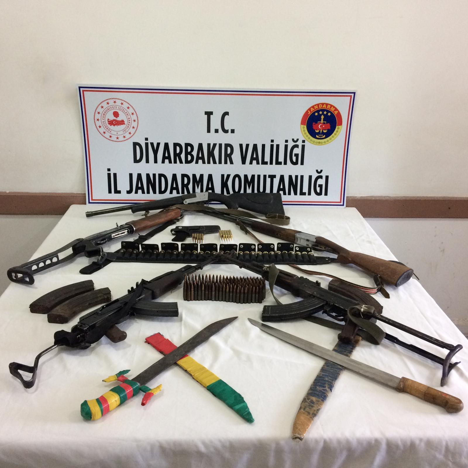 Diyarbakır’da silah kaçakçılarına operasyon 7 kişi gözaltına alındı
