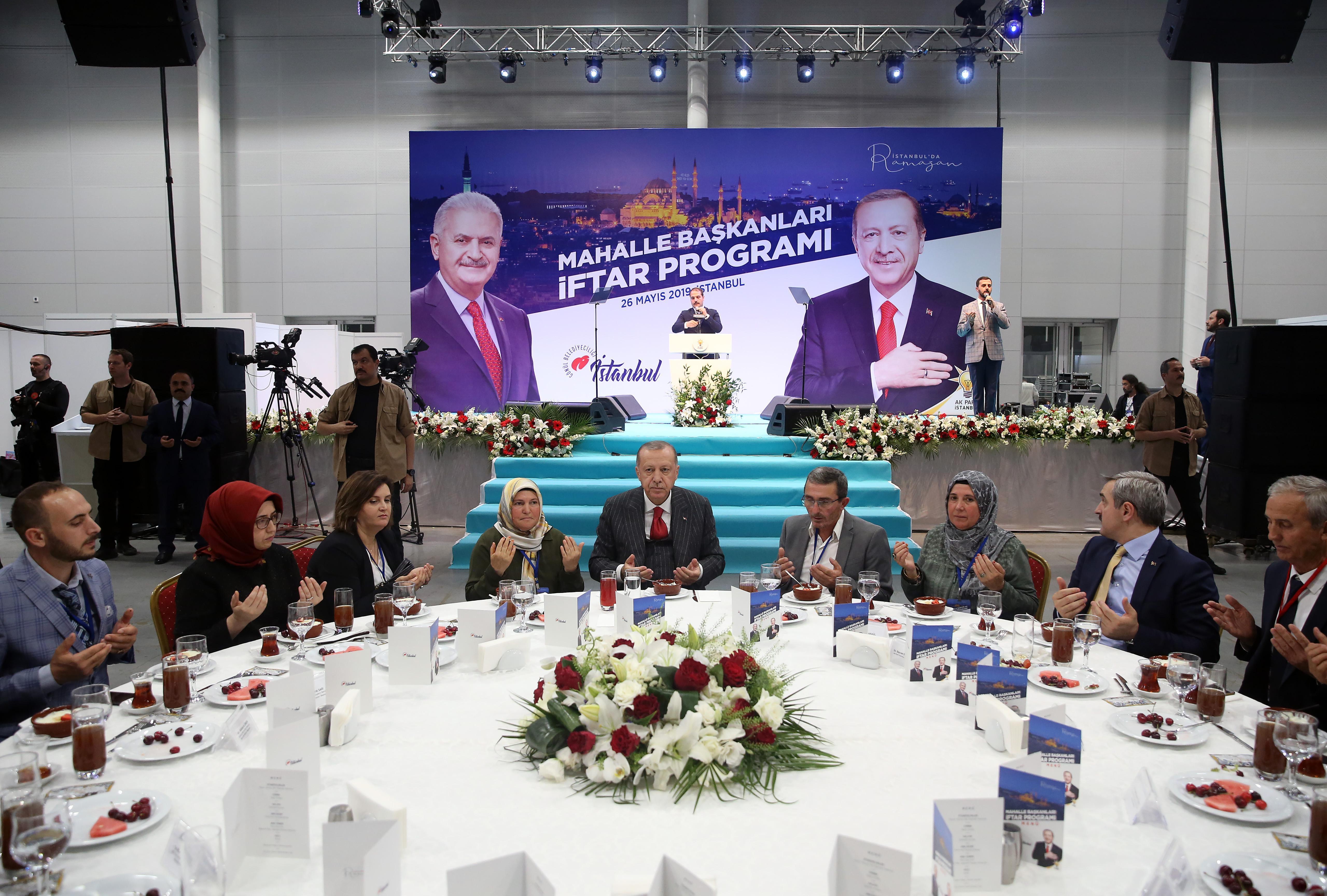 Erdoğan: Bizim siyasetimizde milletle inatlaşmak asla yoktur