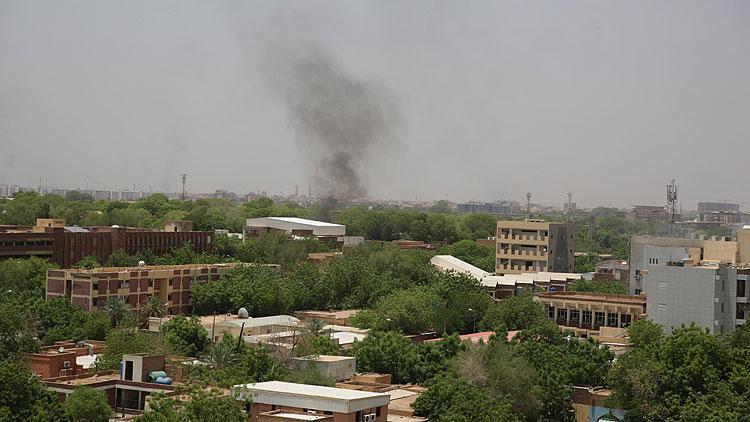 Sudanda ordu darbe karşıtı göstericilere müdahale etti: 35 ölü