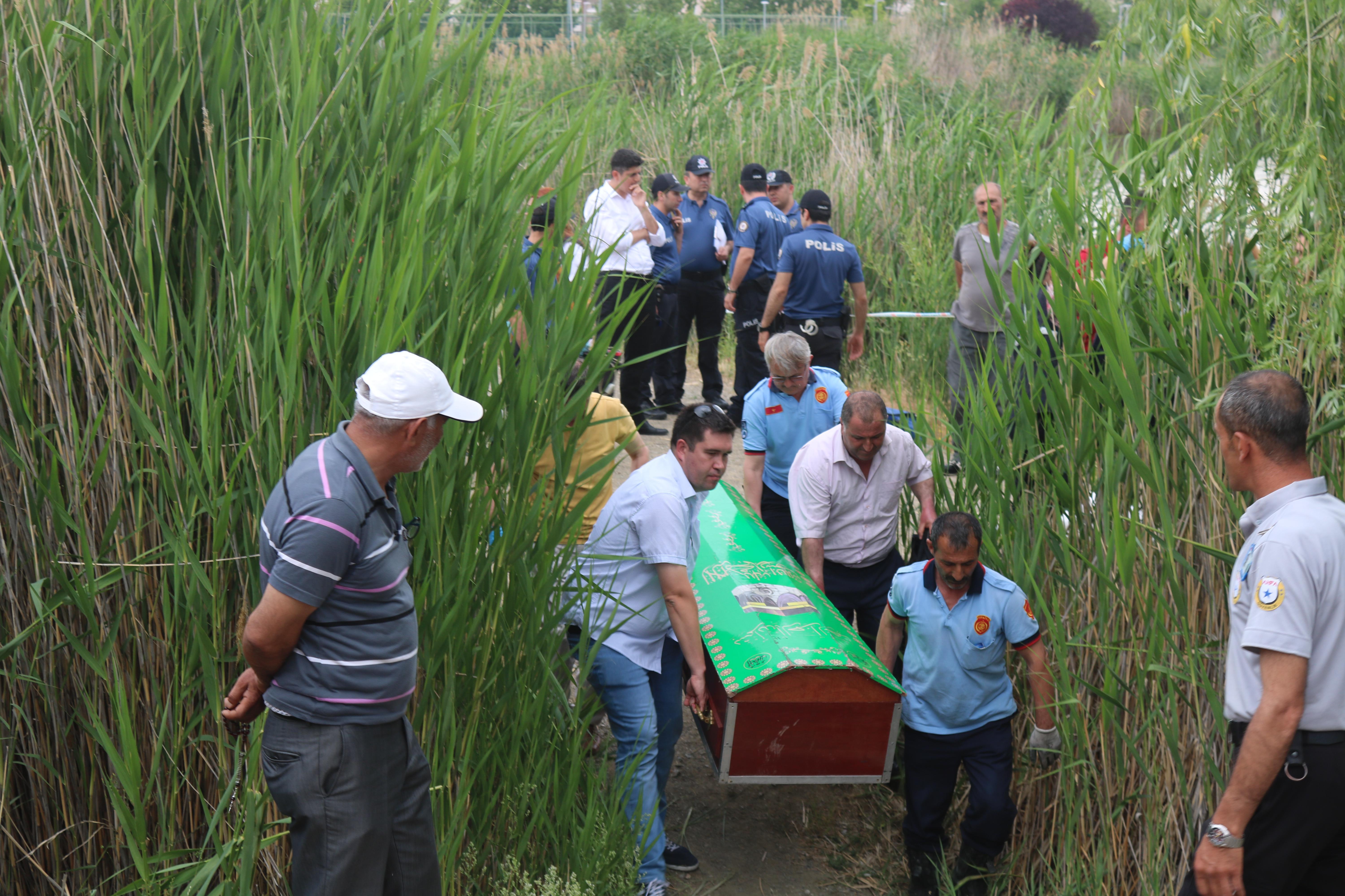 Mogan Gölü’nde çocuk cesedi bulundu