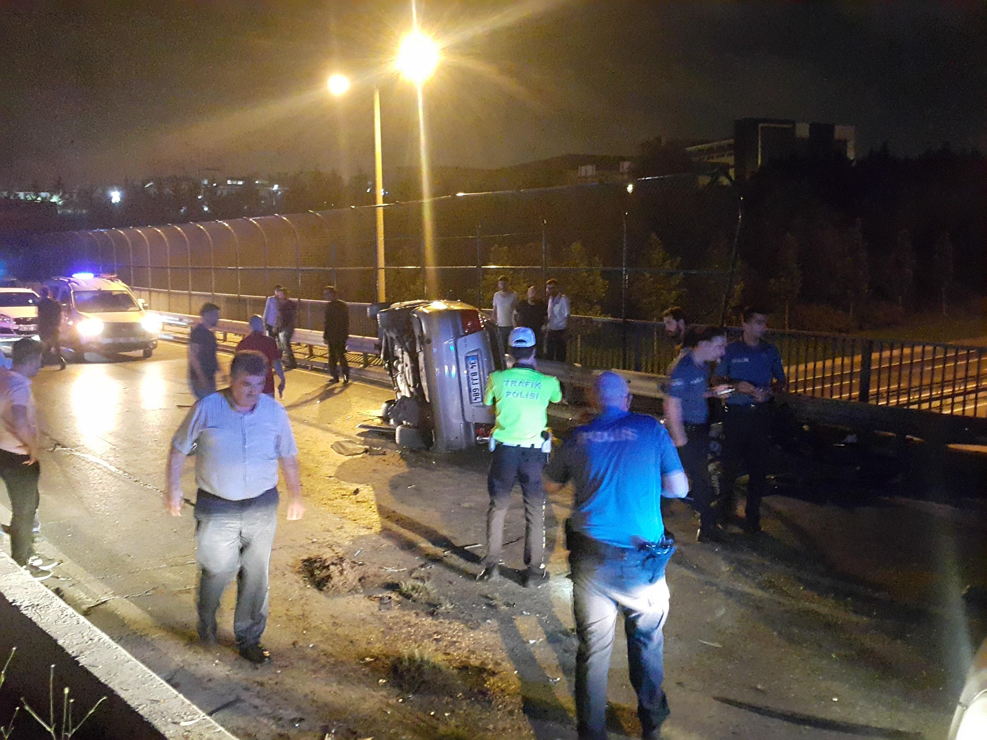 İstanbulda feci kaza 1 kişi hayatını kaybetti, 5 kişi yaralandı
