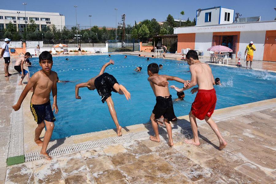 Yılın sıcaklık rekoru Şanlıurfa Siverekte kırıldı 58 derece