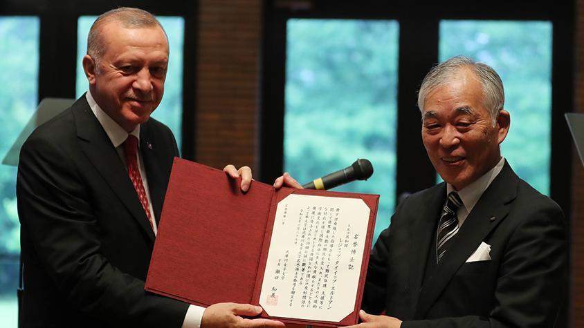 Cumhurbaşkanı Erdoğana Japonyada Fahri Doktora Unvanı verildi